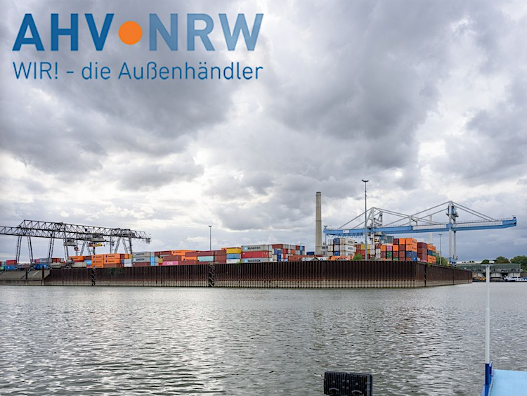 Außenhändler des AHV NRW zu Gast bei den Neuss-Düsseldorfer Häfen